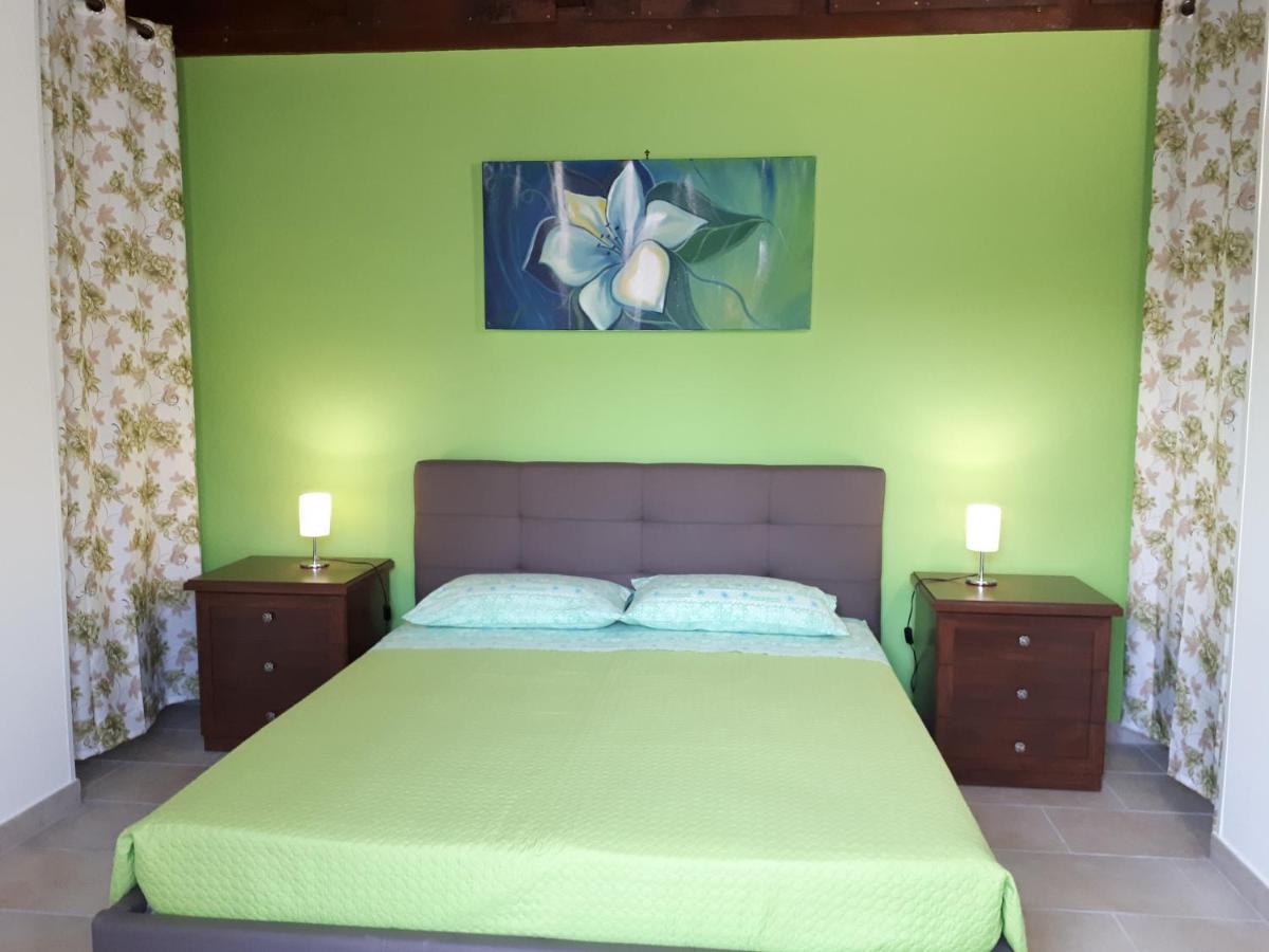 Oltremare Hotel Vignacastrisi Luaran gambar