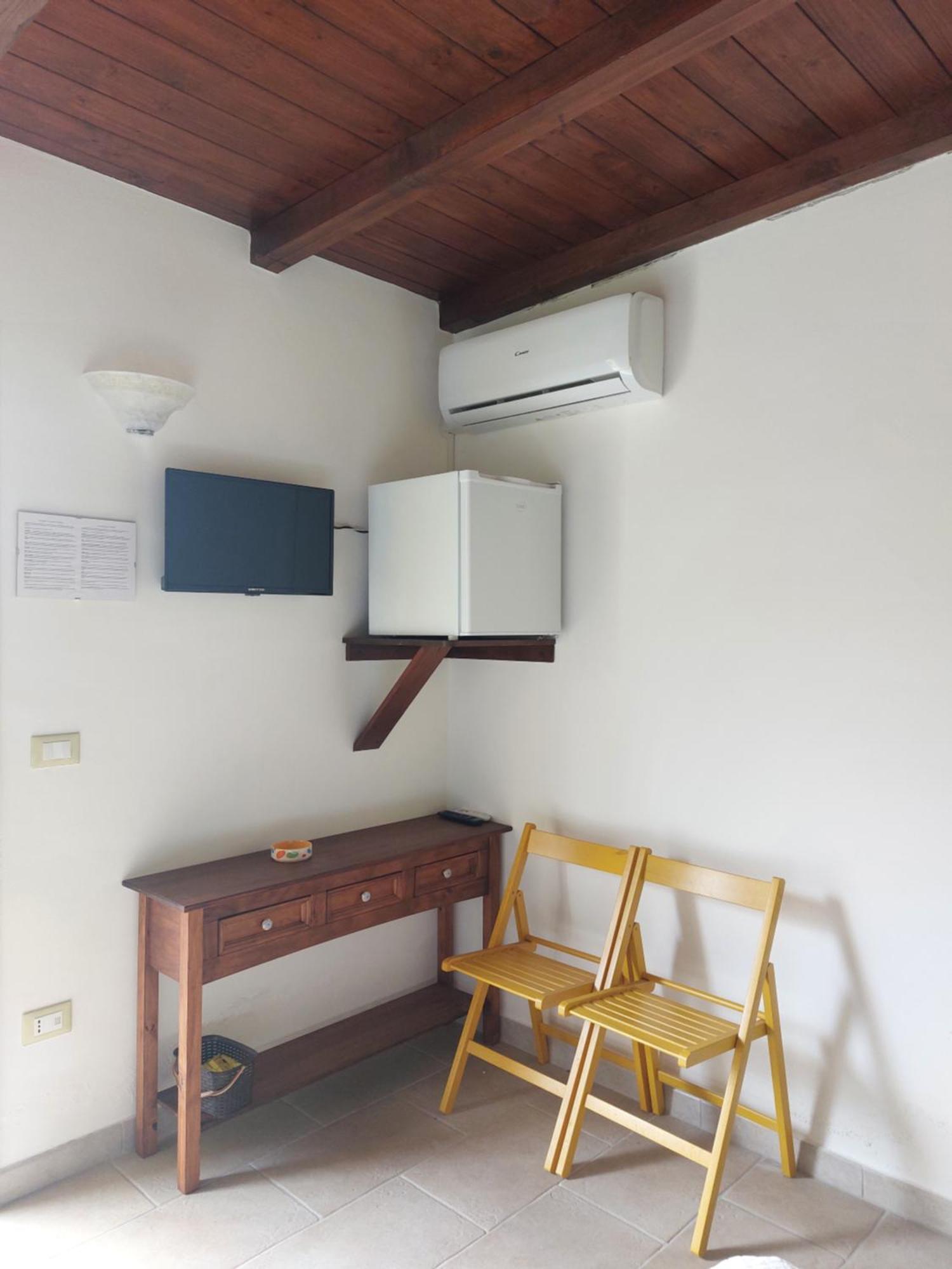 Oltremare Hotel Vignacastrisi Luaran gambar