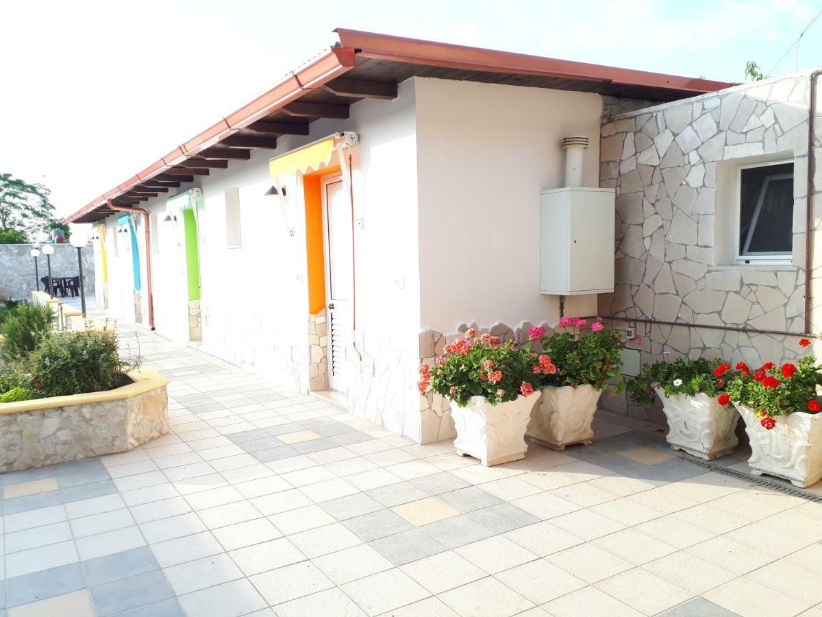 Oltremare Hotel Vignacastrisi Luaran gambar