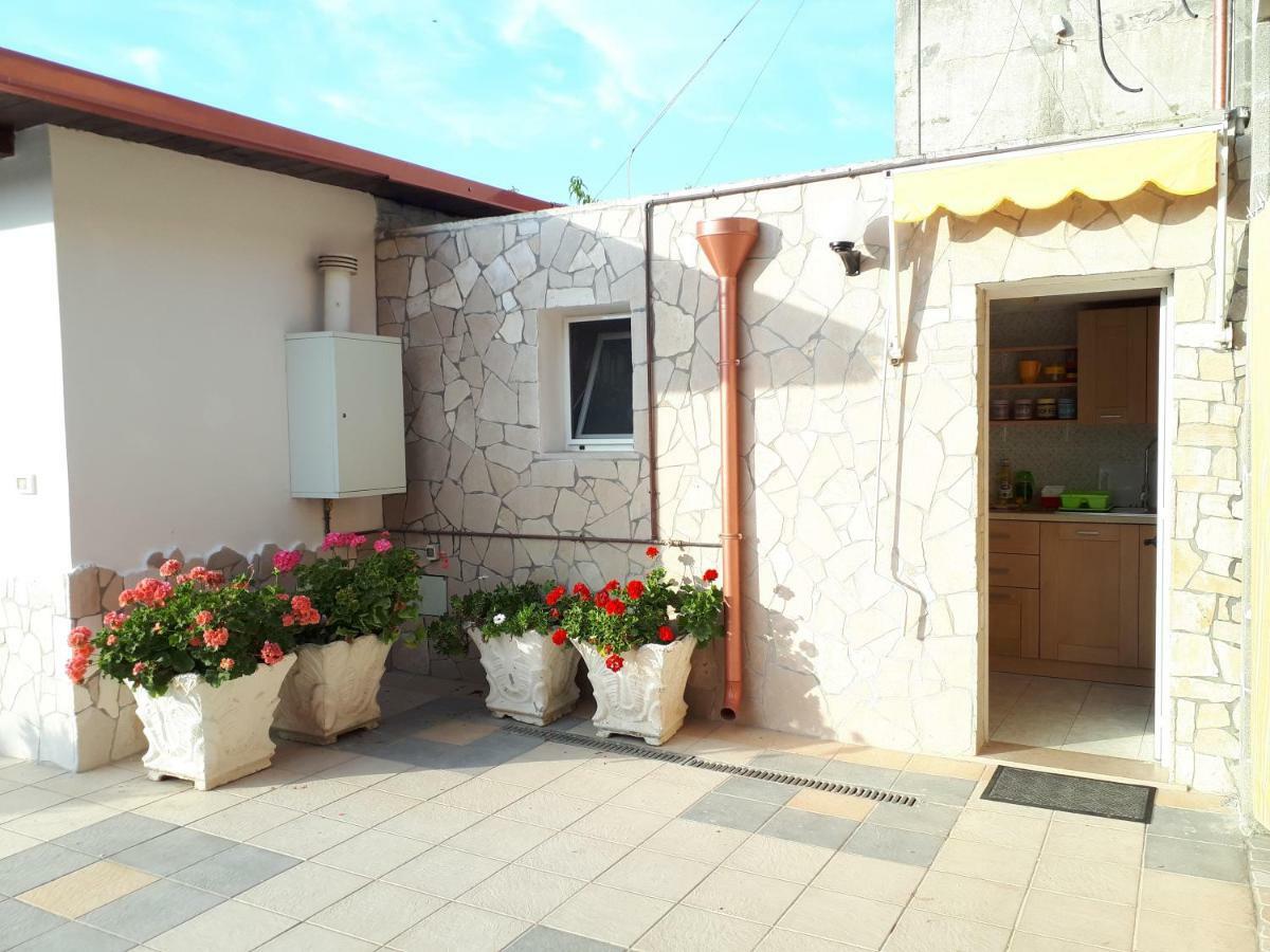 Oltremare Hotel Vignacastrisi Luaran gambar